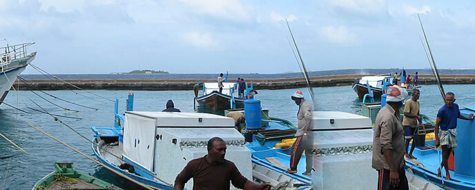 Maldives — ảnh minh hoạ cho bài Maldives: hiến pháp quy định công dân phải theo đạo Hồi — điều gần như không tài liệu di trú nào nêu