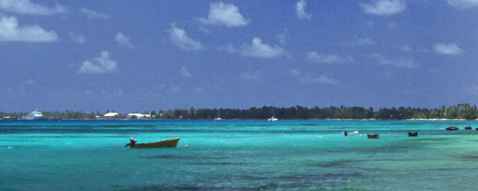 Tuvalu — ảnh minh hoạ cho bài Tuvalu: hiệp ước di cư khí hậu đầu tiên trên thế giới, và một quốc gia sống bằng tên miền .tv