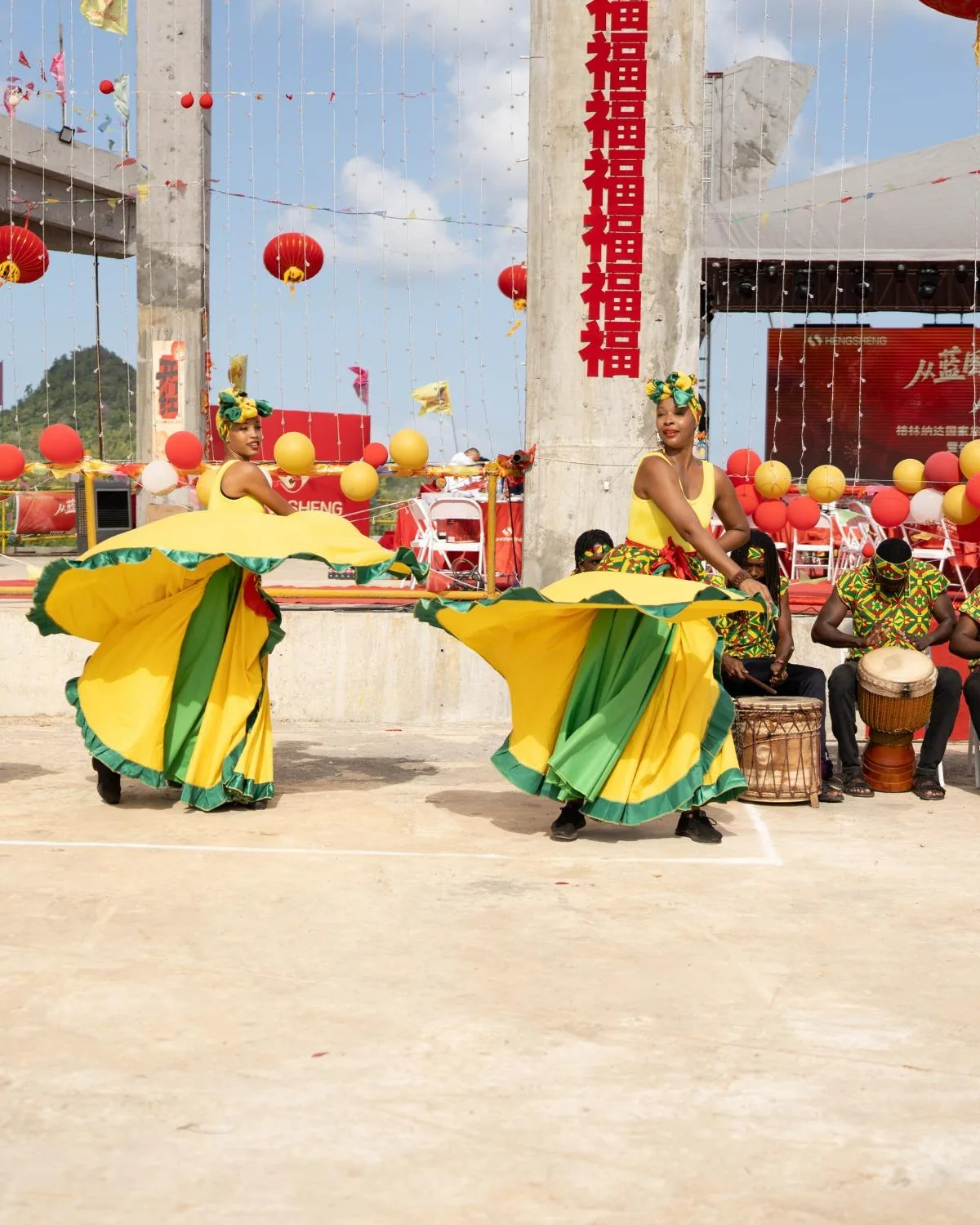 Biểu diễn văn hoá Grenada tại sự kiện của dự án